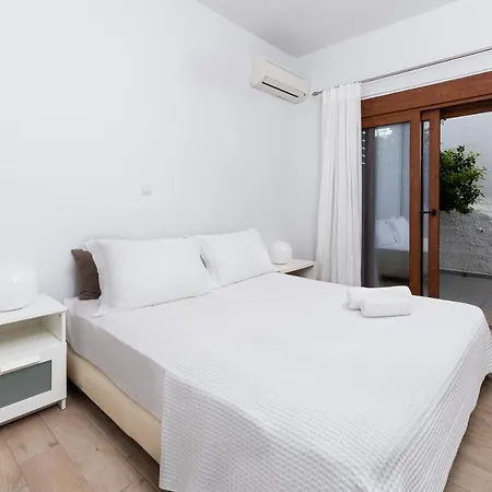 Ritas Modern In-city House * Rhodes City