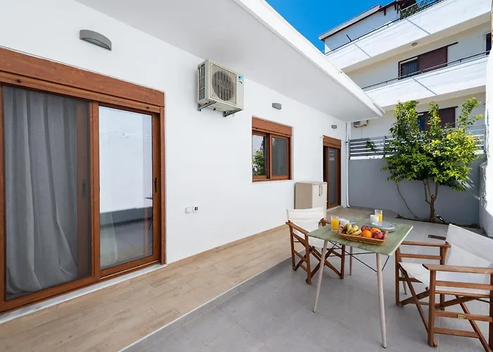 Ritas Modern In-city House בית נופש